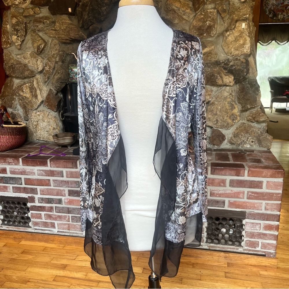 Covington Velvet Black and Gold Floral Kimono